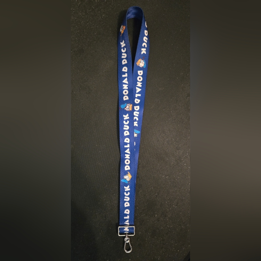 Harveys Disney Donald Duck Lanyard
